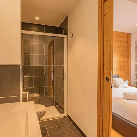 Grand Paradis- Modern 3 Bedroom With Spectacular Views Apartment *