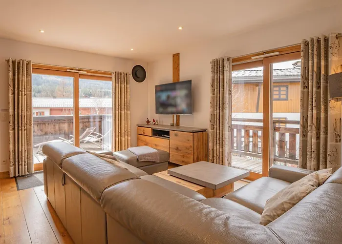 Grand Paradis- Modern 3 Bedroom With Spectacular Views *