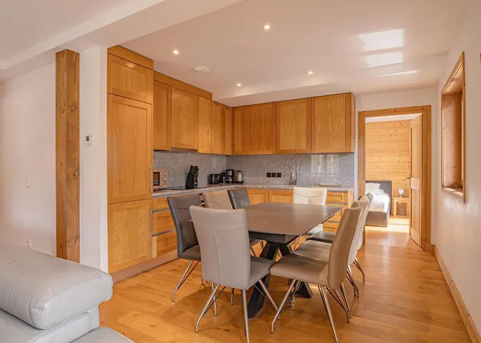 Grand Paradis- Modern 3 Bedroom With Spectacular Views Апартаменти