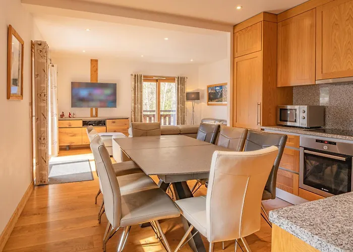 Grand Paradis- Modern 3 Bedroom With Spectacular Views *