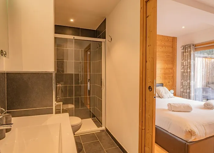 Grand Paradis- Modern 3 Bedroom With Spectacular Views Апартаменти *