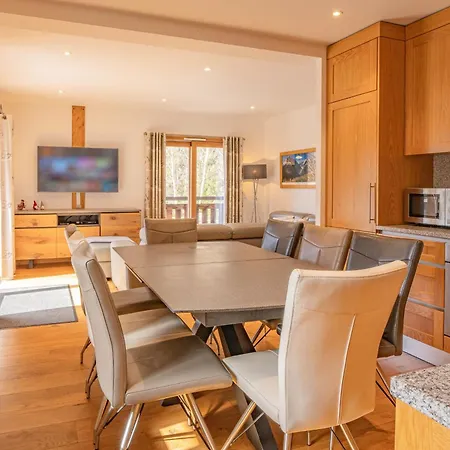 Grand Paradis- Modern 3 Bedroom With Spectacular Views *